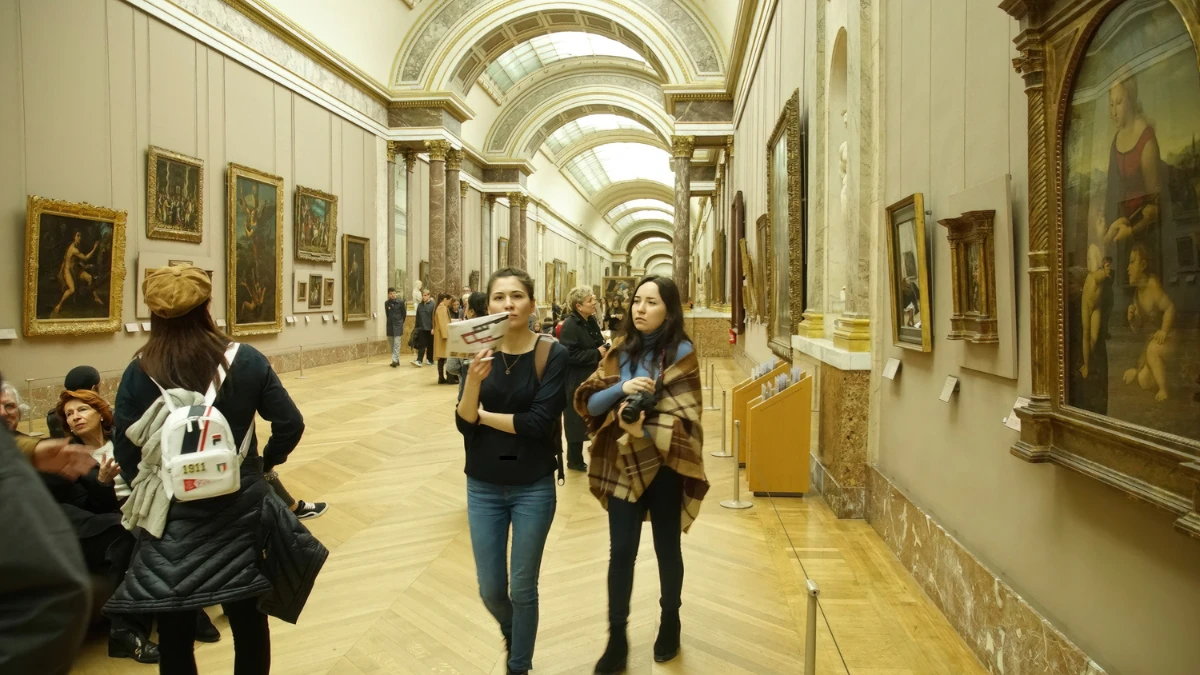how to reach louvre museum